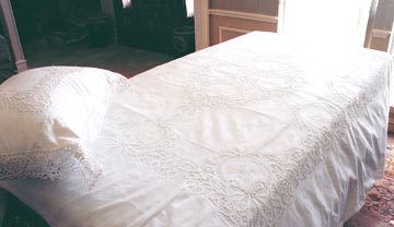 Princess Anne Style Duvet Cover.JPG (16368 bytes)
